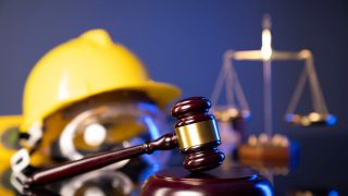 Im Arbeitsschutzgesetz §5 wird festgehalten, dass Arbeitgeber:innen ihre Mitarbeiter:innen schützen müssen